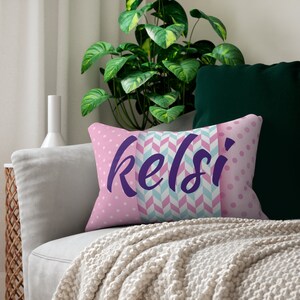 Personalisiertes Kissen | Benutzerdefiniertes Namenskissen | Babyzimmer Dekor | Wohnheim Geschenk für sie | Mädchen Geschenk | Geschenk der Tante | Personalisiertes Geschenk