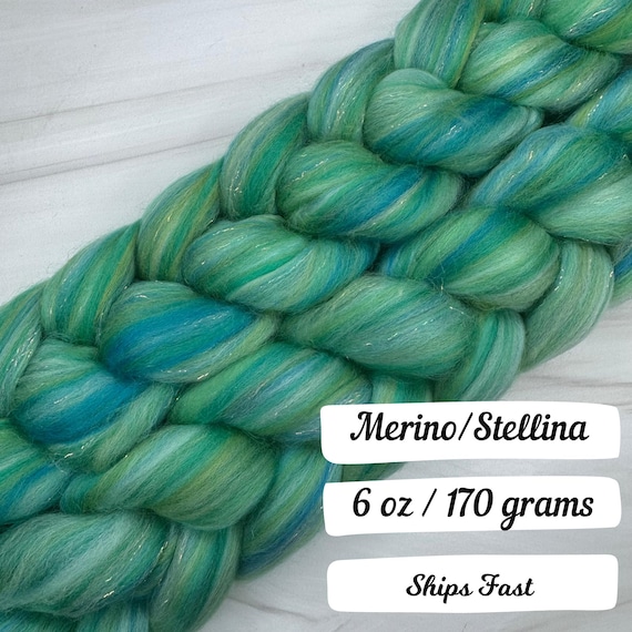 Shimmering Seaglass Custom Combed Top SW Fiber Spinning Fiber Wool Roving Wool Fiber for Spinning Fiber Braid Felting