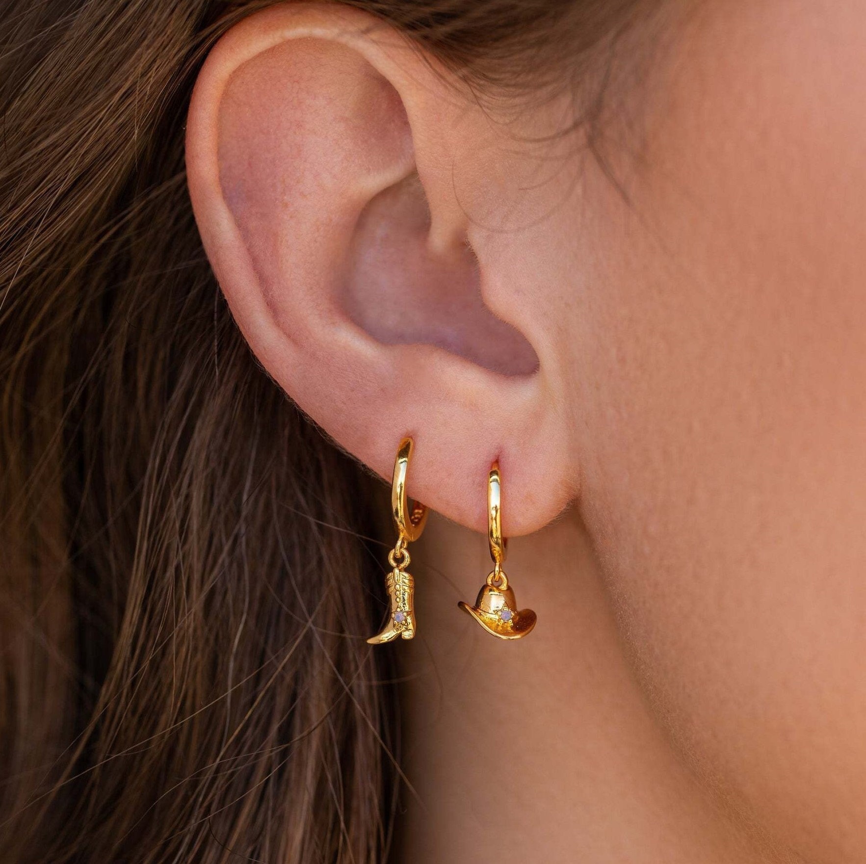 Comfortable Earrings (@comfyearrings) • Instagram photos and videos
