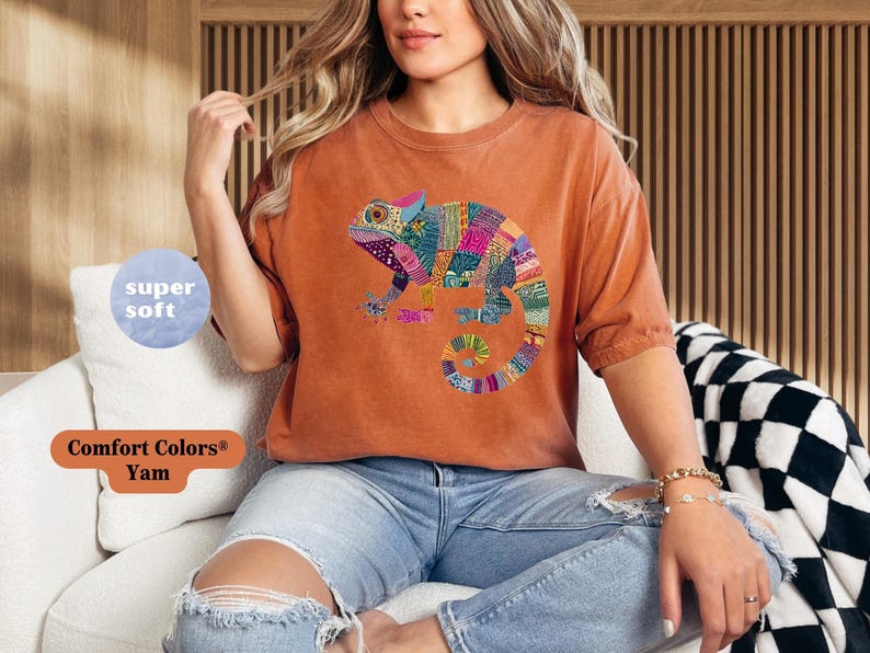 Comfort Colors Chameleon Shirt: Retro Post Punk Tee Bild 9