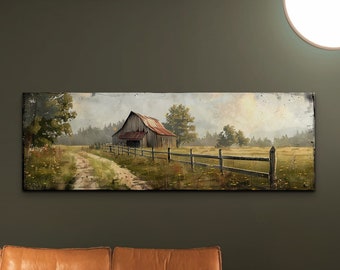 Op de afbeelding: Een bruine leren bank met drie kussens staat voor een schilderij van een rode schuur in een veld. Een houten bijzettafel staat rechts van de bank. Een ronde witte hanglamp hangt aan het plafond.