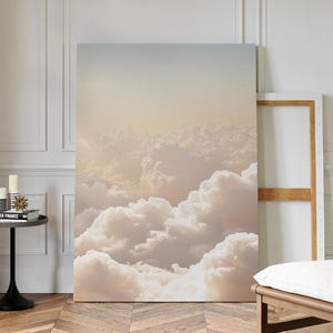 Quadro su tela con paesaggio di nuvole e alba dorata / Quadro da parete con cielo pastello morbido / Stampa estetica neutra per camera da letto, cameretta dei bambini o soggiorno sereno