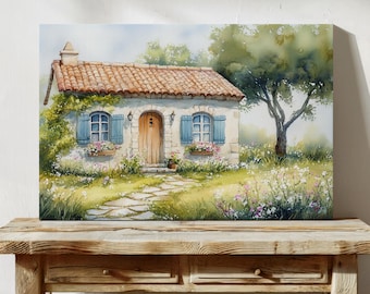Puede incluir: Pintura a la acuarela de una pintoresca cabaña con tejado de tejas rojas, contraventanas azules y puerta de madera. La cabaña está rodeada de exuberante vegetación, flores silvestres y un camino de piedra. Un gran árbol da sombra.