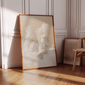 Quadro su tela con nuvole color crema / Stampa di cielo neutro sognante per cameretta o camera da letto / Poster fotografico di nuvole con estetica serena e minimalista