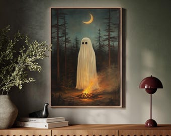 Geist Lagerfeuer Unter Mondsichel Wand Kunst | Gruseliger Wald Halloween Dekor | Gemütlicher Haunted Night Print für Herbst Vibes