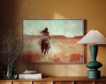 Mujer nativa cabalgando por llanuras desérticas / Arte mural en lienzo occidental / Pintura rústica bohemia indígena a caballo