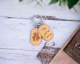 Personalizable beech wood keychain with Schwalm motif