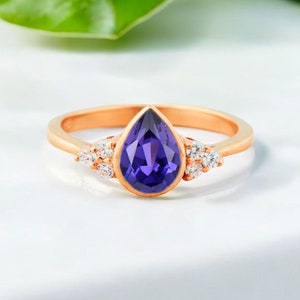 Pear Cut Amethyst Engagement Ring Delicate Art Deco Cluster Ring Women&#39;s Fine Jewelry February Birthstone Gifts Customized Anniversary Ring