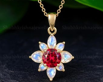 Collana con ciondolo a forma di fiore in rubino e pietra di luna / Gioielli con pietre preziose floreali in oro / Regalo per lei con pietra portafortuna di luglio / Delicata collana in oro fatta a mano