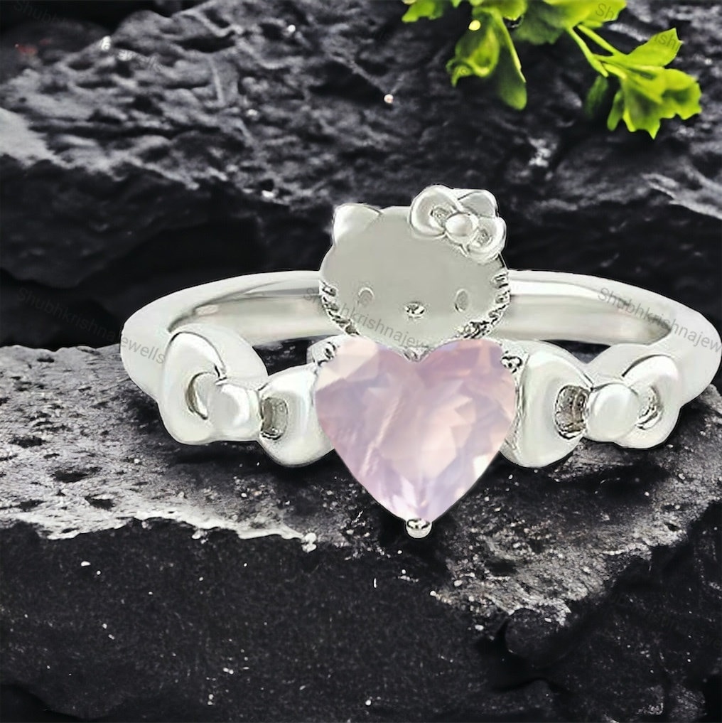 Hello kittys ring - Etsy 日本