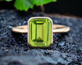 Emerald Cut Green Peridot Engagement Ring Women Art Deco Solitaire Ring August Birthstone Ring Rose Gold Handmade Jewelry Anniversary Gift