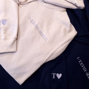 Personalised Date with Initials Embroidered Hoodie, Custom Roman Numeral Couples Jumper, Gender Neutral Adult Matching Hoody Gift for GF BF