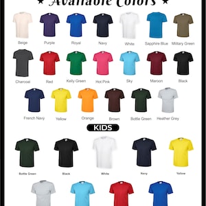 Pu&ograve; includere: Un grafico che mostra magliette di vari colori: beige, viola, blu reale, blu navy, bianco, blu zaffiro, verde militare, carbone, rosso, verde Kelly, rosa acceso, celeste, bordeaux e nero. Il testo "Colori disponibili" &egrave; in alto.