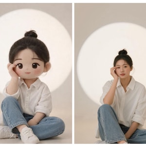 以下が含まれることがあります： 2つの画像が並んでおり、人形と人物が両方とも足を組んで座っています。人形は大きな頭と黒髪で、白いシャツ、青いジーンズ、白いスニーカーを履いています。人物も白いシャツと青いジーンズを着ています。