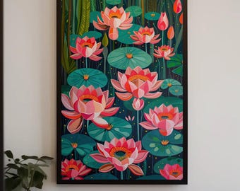 Könnte beinhalten: Ein gerahmter Wandkunstdruck mit einer lebendigen Illustration von rosa Lotusblumen und grünen Seerosenblättern, die auf einem dunkel-türkisfarbenen Teich schwimmen. Die Komposition zeigt mehrere blühende Lotusblüten in verschiedenen Größen.