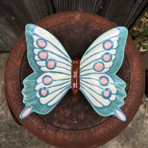Ceramic Butterfly Ring Dish, Butterfly shaped trinket tray for Jewelry, Butterfly lover gift, Insect home decor, beautiful wings