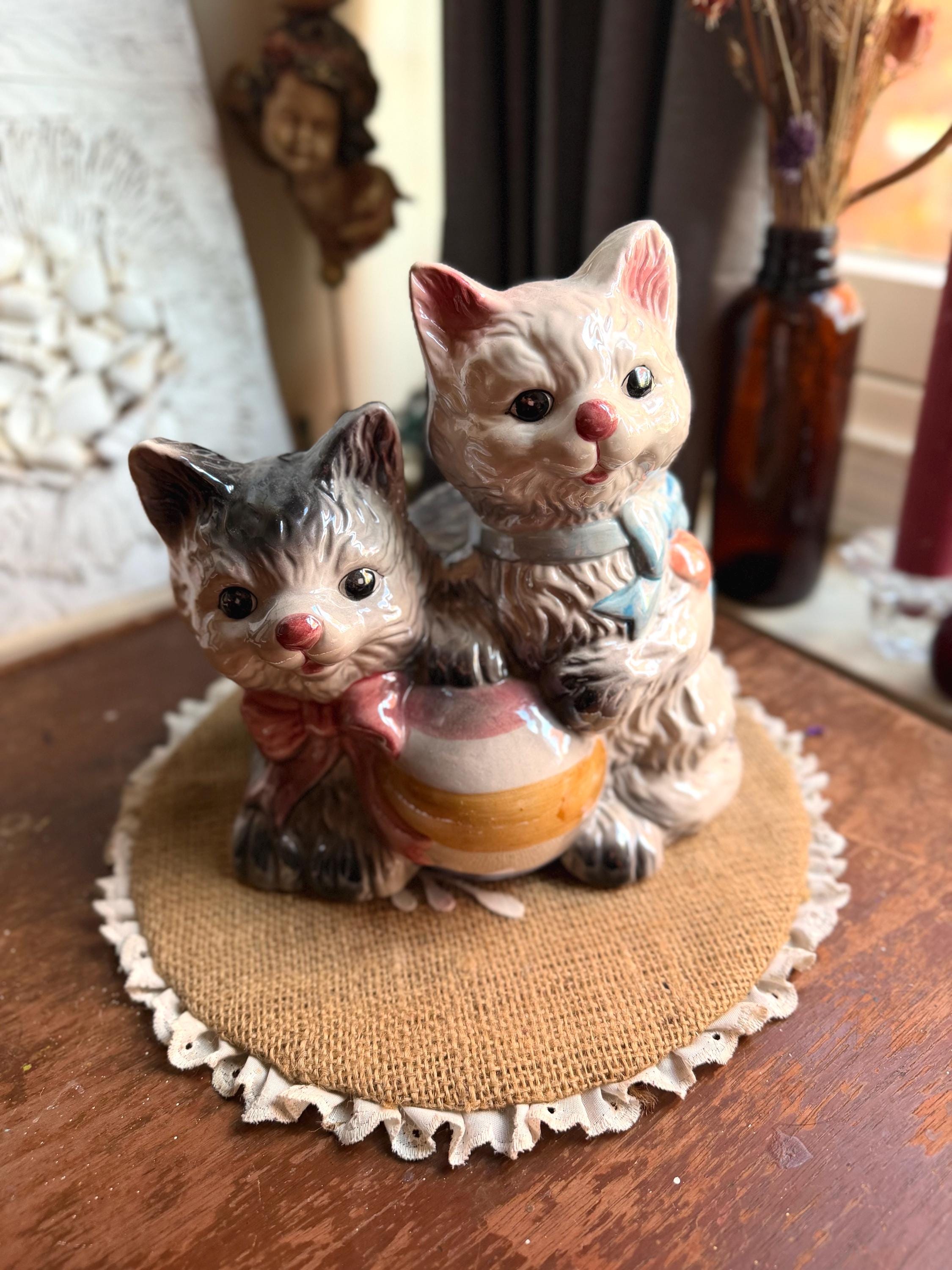 ヴィンテージ陶磁器子猫の置物、磁器猫の像、おばあちゃんのコテージ