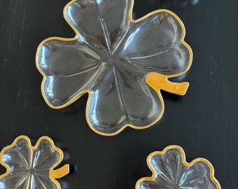 Ensemble de vaisselle irlandaise trèfle à 4 feuilles avec bordure dorée