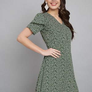 Modestouze Attires Women's Flared Crepe Fabric Floral Design Flared Dress Green MAT24 image 3