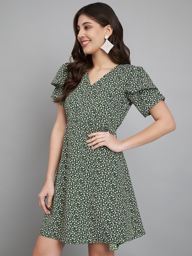 Modestouze Attires Women's Flared Crepe Fabric Floral Design Flared Dress Green MAT24 image 5