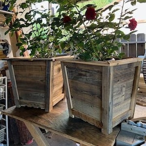 tapered Rustic box planter