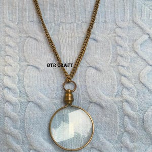 Lente di ingrandimento 10X con ciondolo a catena in ottone anticato e lente in vetro da 40 mm, ingrandimento da lettura, collana per donna/uomo, regalo per la scuola, regalo di laurea