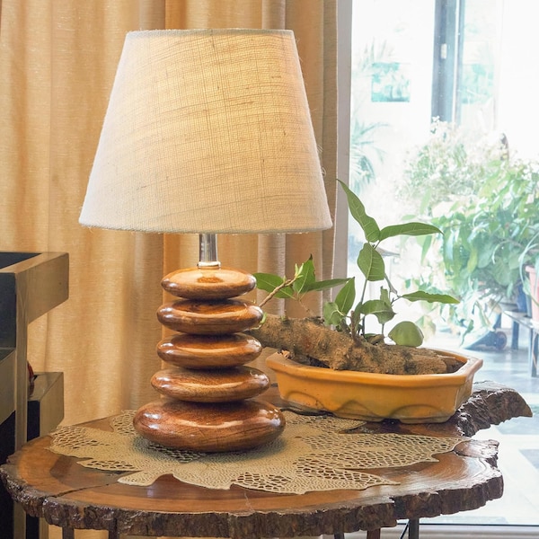 Lampe de table en bois avec galets pour chambre à coucher, salon, décoration de la maison, table de chevet, lampe de chevet, lumière en bois, nouveau design