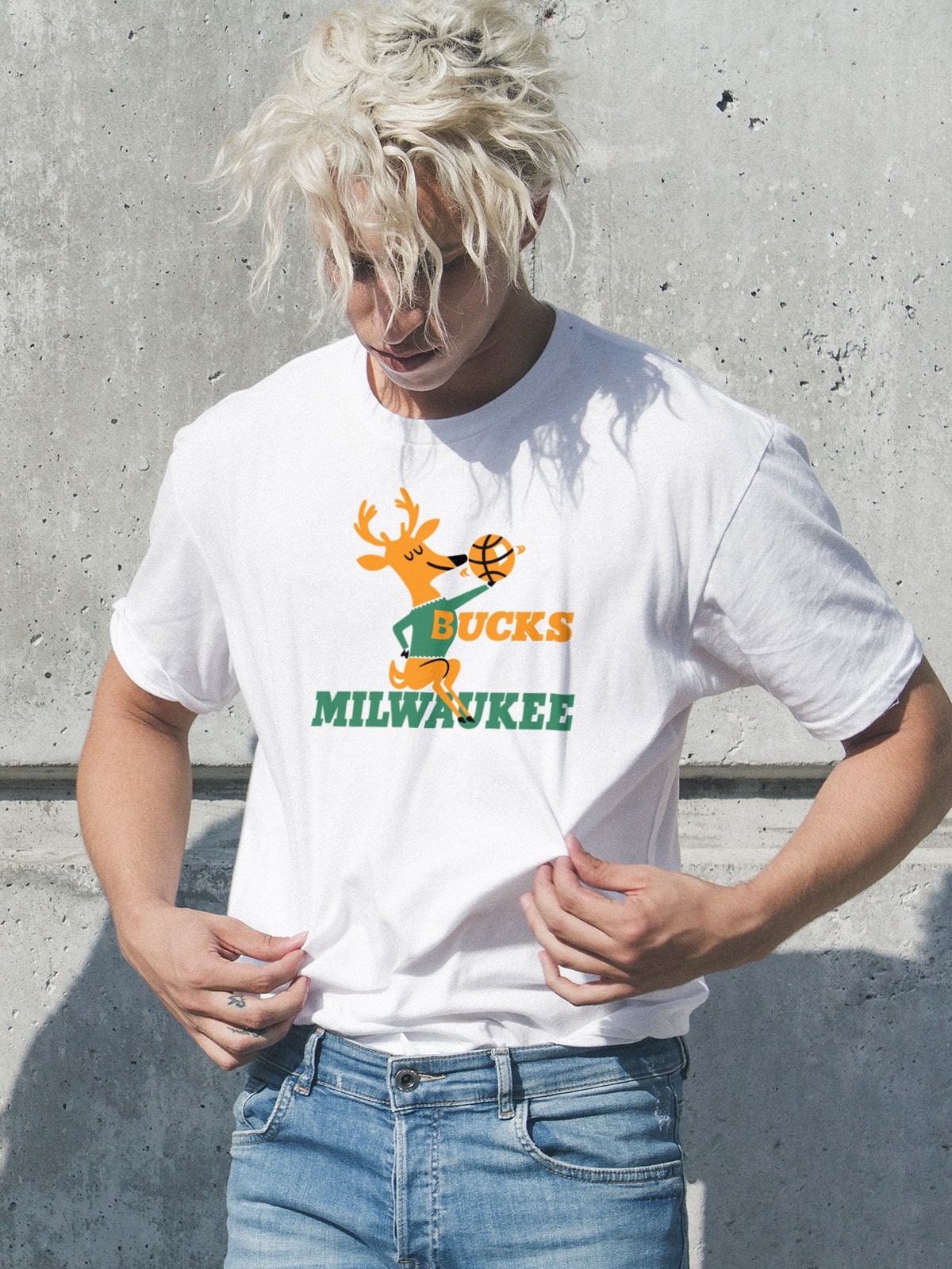 Milwaukee Bucks - Unisex t-shirt – Modern Vintage Apparel