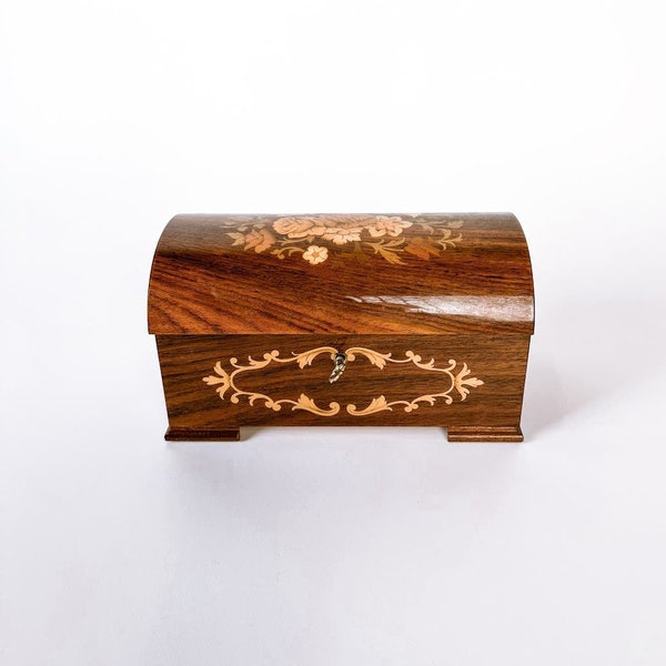 Vintage Handmade Italian Sorrento Reuge Music Jewelry Box with Inlaid Designs on Burr Wood