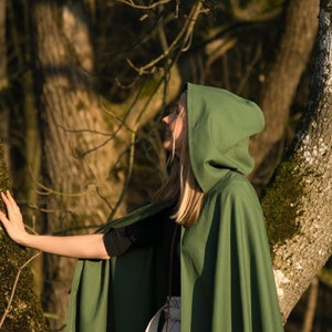 Mystical hooded cape with shoulder seam INGA PDF Sewing Pattern Beginner English image 4