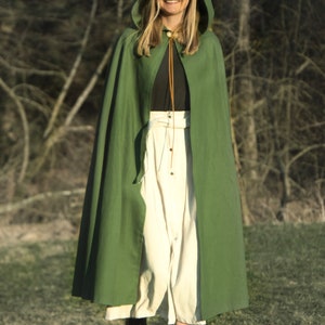 Mystical hooded cape with shoulder seam INGA PDF Sewing Pattern Beginner English image 2