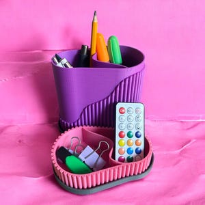 3D-printed desk organizer | Pen holder & storage compartment in a modern design