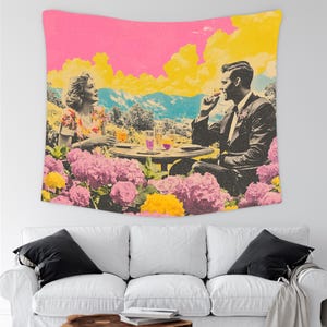 Unique Retro Couple Tapestry, Pop Art Style Vintage Romantic Scene, Bold Aesthetic Decor For Living Room Bedroom, Colorful Wall Tapestry