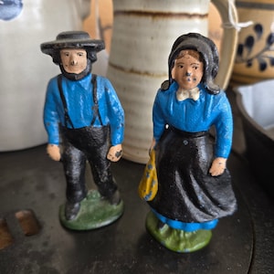 Vintage Cast Iron Amish Couple