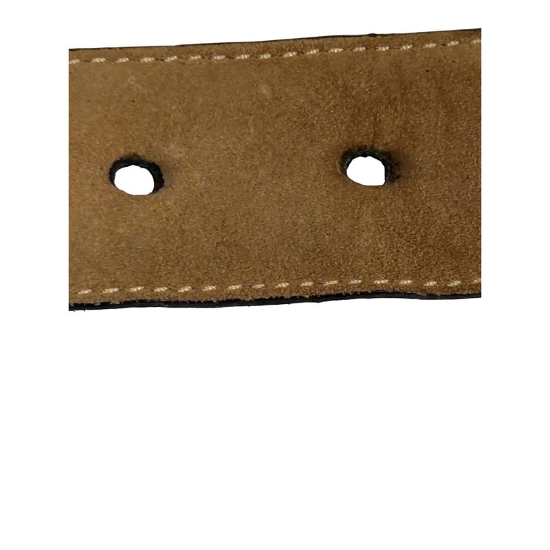 Puede incluir: Un letrero de madera r&uacute;stico con el texto "Welcome to our home" en un estilo manuscrito. El letrero presenta un acabado envejecido y un dise&ntilde;o simple y acogedor, ideal para un porche o entrada.