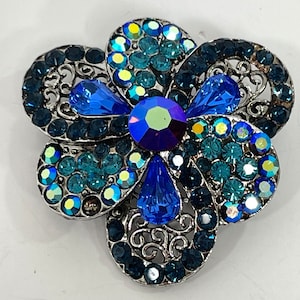 Broche vintage Broche Fleur pour femmes Broche Bleu Vert Strass Rond Filigree Argent Dos Bras Fermeture 1.75 « x 1.75 » Cadeau pour Mère