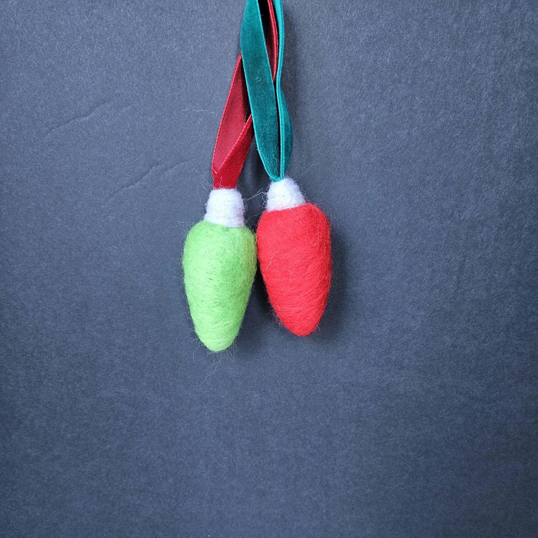 Pattern for felted christmas lights