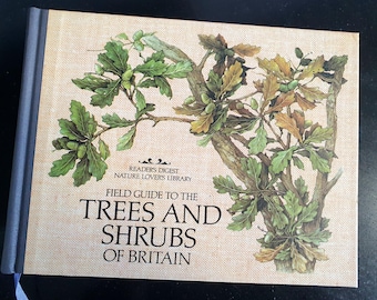 Vintage Readers Field Guide to the Trees and Shrubs of Britain hardback book from 1981