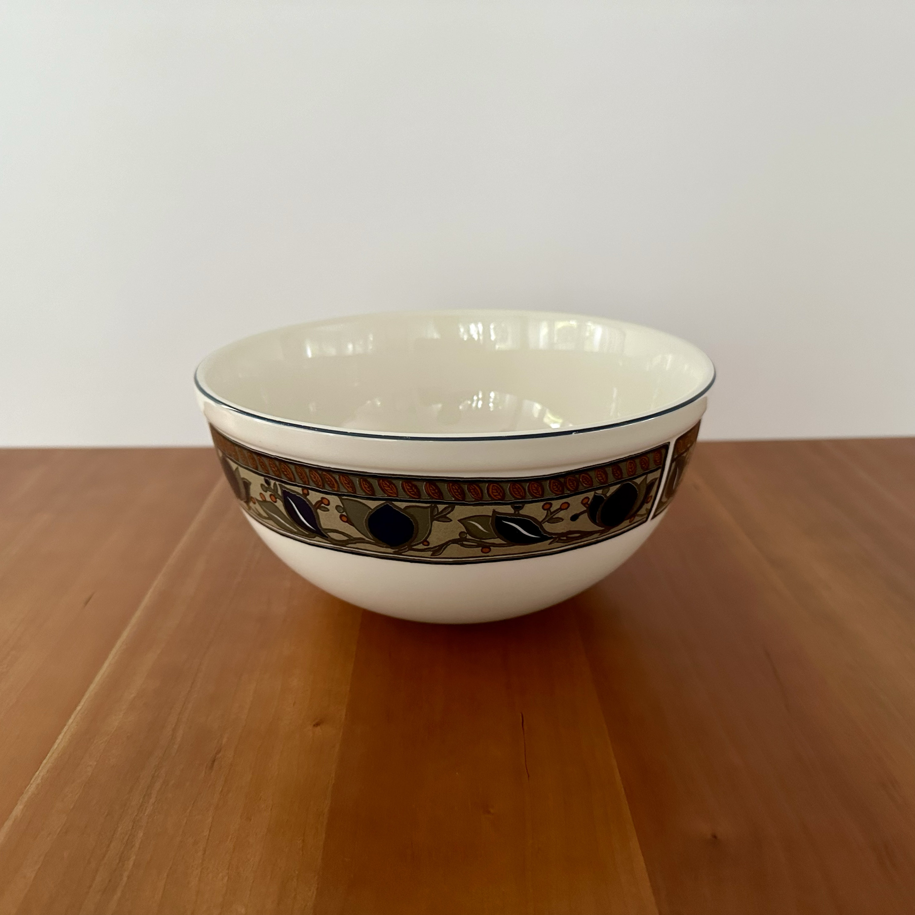 Mikasa Arabella Ultra Ceram Bake & Serve Large Bowl Round Baker Ovento