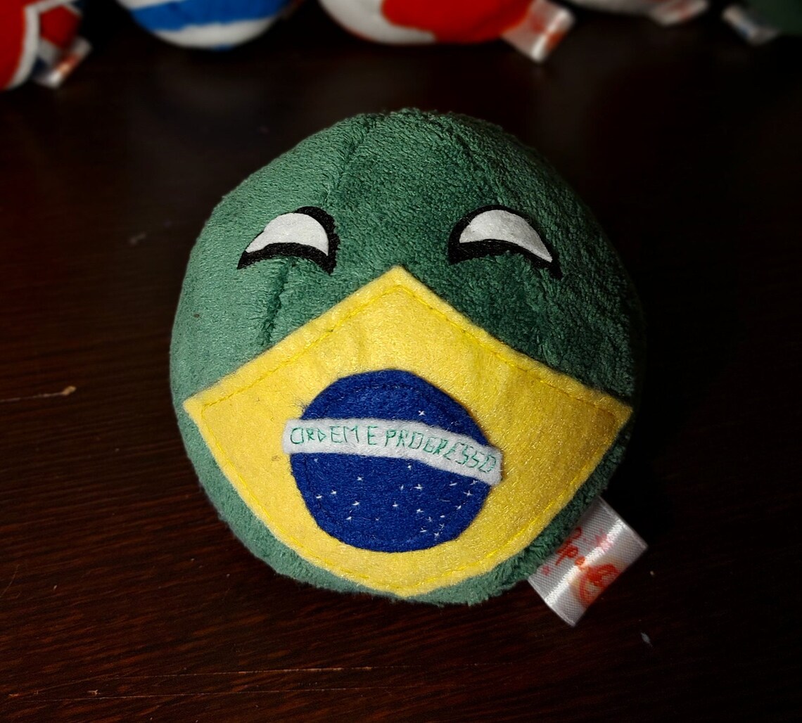 MODGAL Peluche Countryballs – Ballon National 40 Cm – Décoration, Cadeau, Coussin – Drapeaux France, UK, USA, Allemagne, Russie, Japon, UE