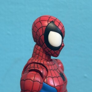 SOLO CABEZA Mark Bagley Ultimate Spider-Man década del 2000 Mafex Custom Escala 1/12 imagen 3
