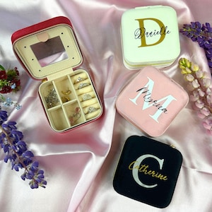 Personalized Velvet Jewelry Box, Custom Velvet Travel Case, Wedding Favors, Bridesmaid Gift, Birthday Gift for Her Customized Gift for Mom