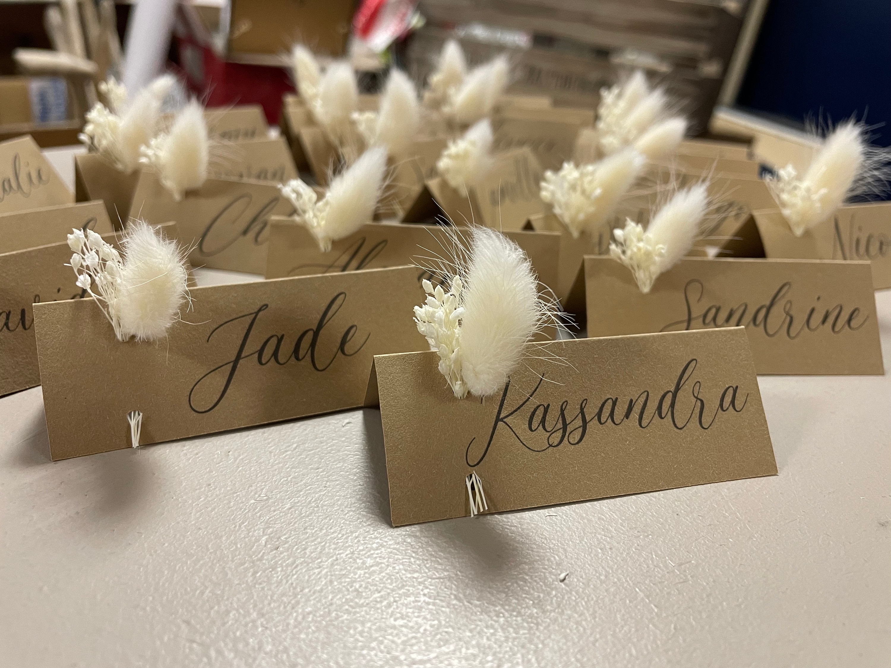 Dried flower place marker