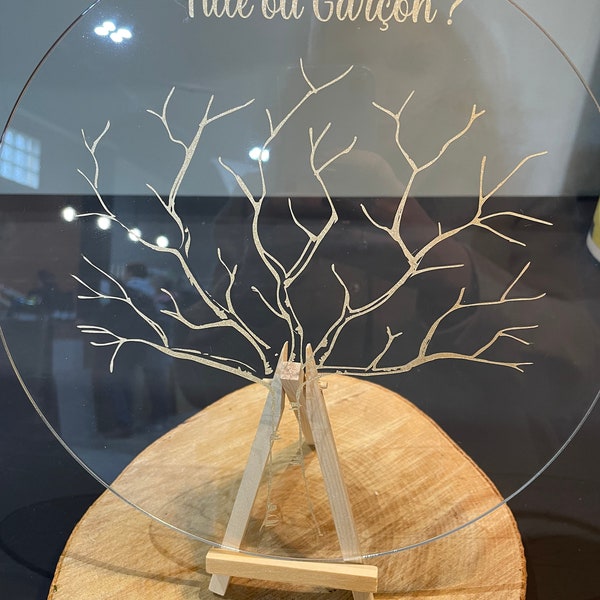 Arbre à empreinte sur plexyglas