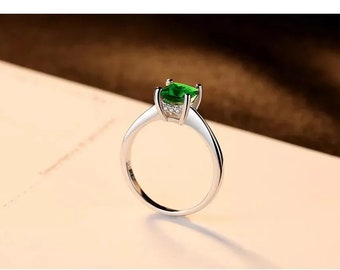 Smaragd Ring Gold, Mai Birthstone Ring, Solitär Smaragd Ring, Edelstein Ring, Stapelring, Kissenschliff Ring, Rohedelstein Ring