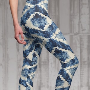 Blue Tie Dye Women&#39;s Casual Leggings