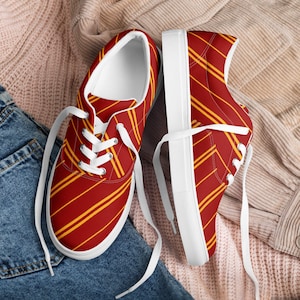 Women’s Wizard School - Lion House lace-up canvas shoes