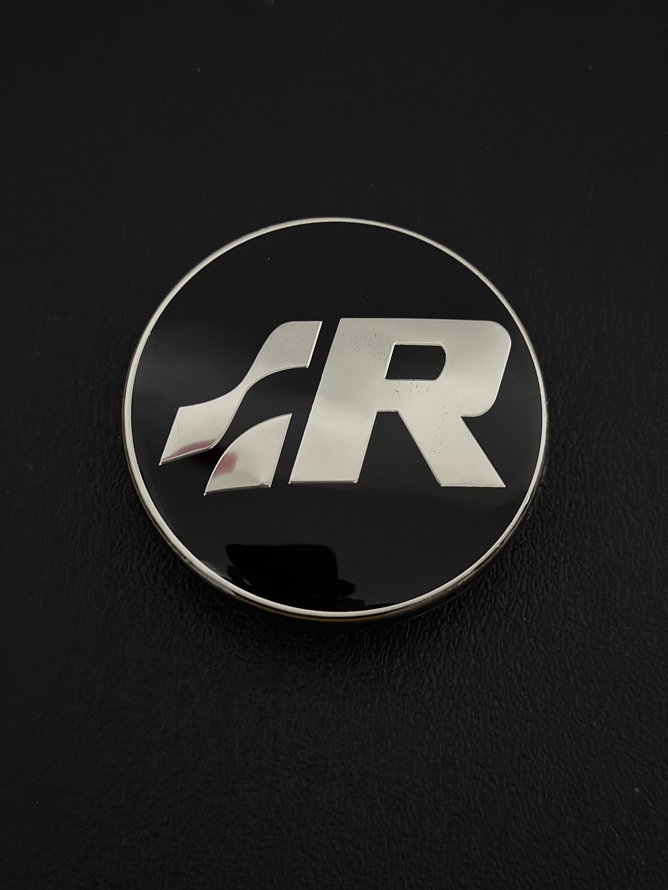 R32 wheel caps -  France