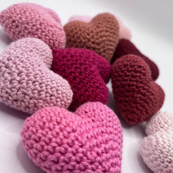 Crocheted Plush Hearts in Shades of Pink / Tiny Hearts / Small Hearts / Valentine's Day,  Dollhouse Decor / Hearts Photo Prop / 3D Hearts