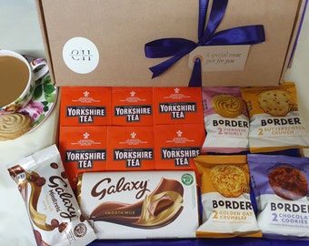 Tea and Biscuit Gift Hamper / Tea / Biscuit/ Chocolate / Personalised Gift/ Birthday / Thank you / Father's Day / Afternoon tea gift / Treat